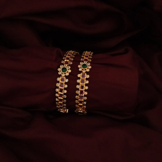 A Set of 2 Heritage Red and Green Kemp stone Bangles