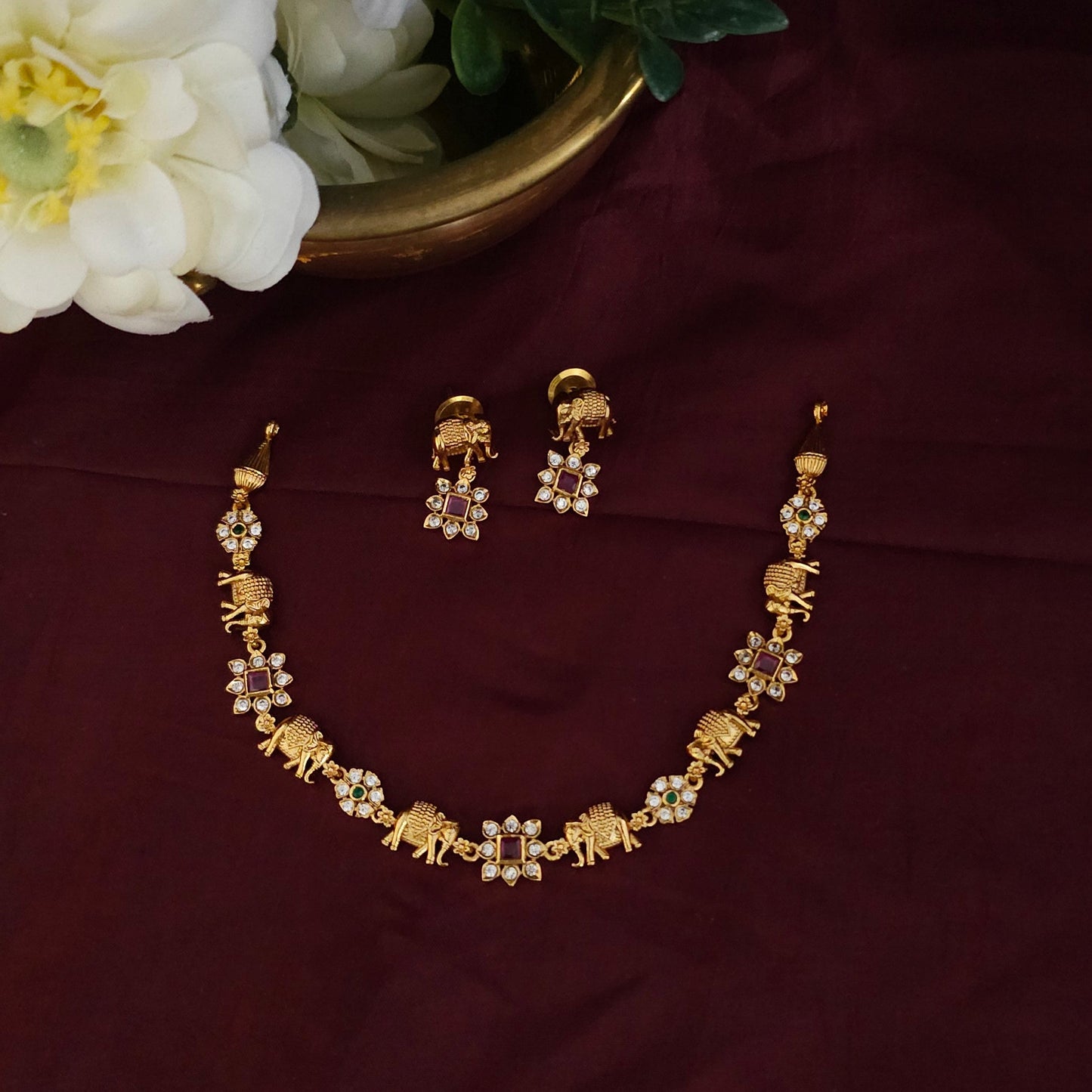 Royal Elephant Motif Necklace Set
