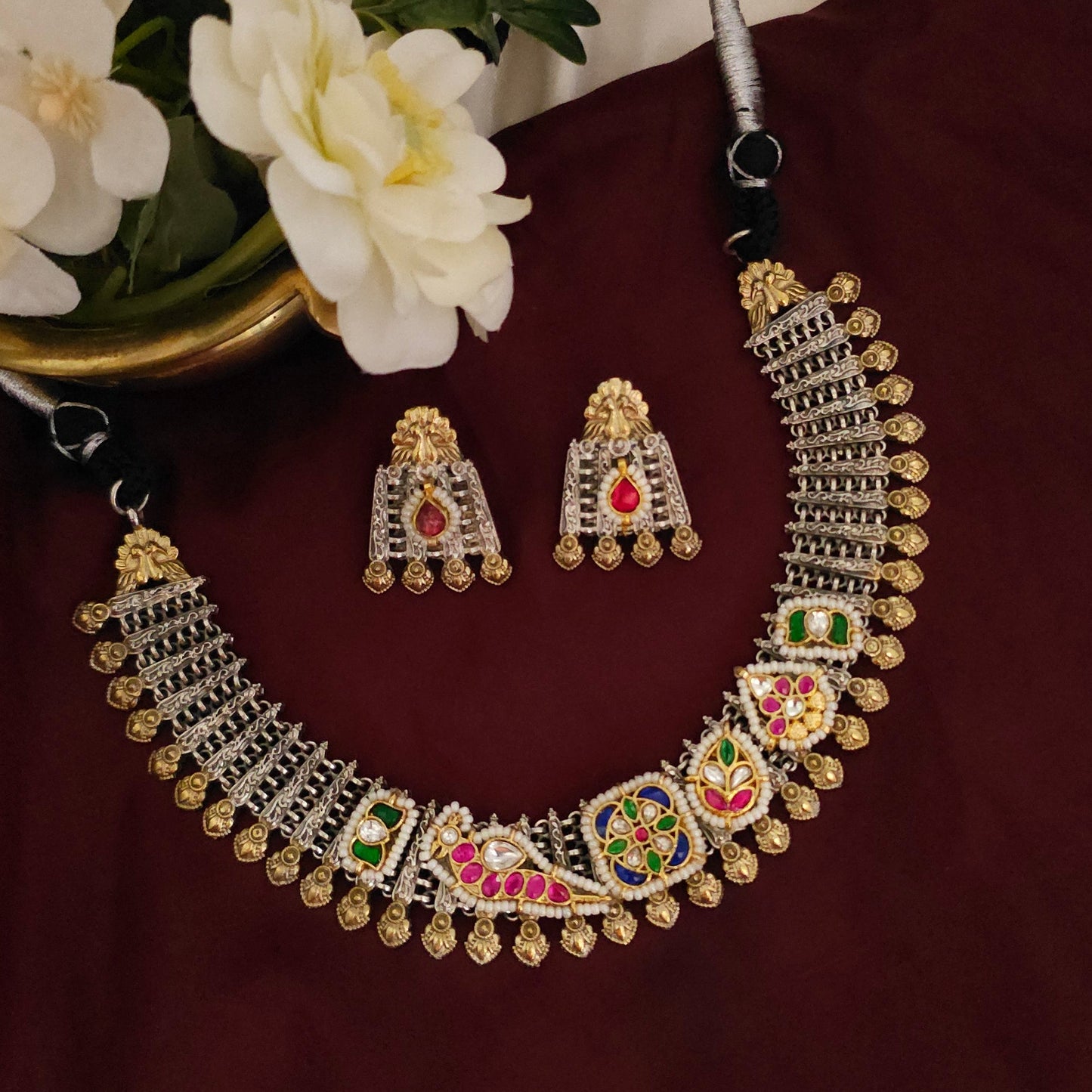 Vaidehi Dual Tone Pachi Kundan Necklace Set