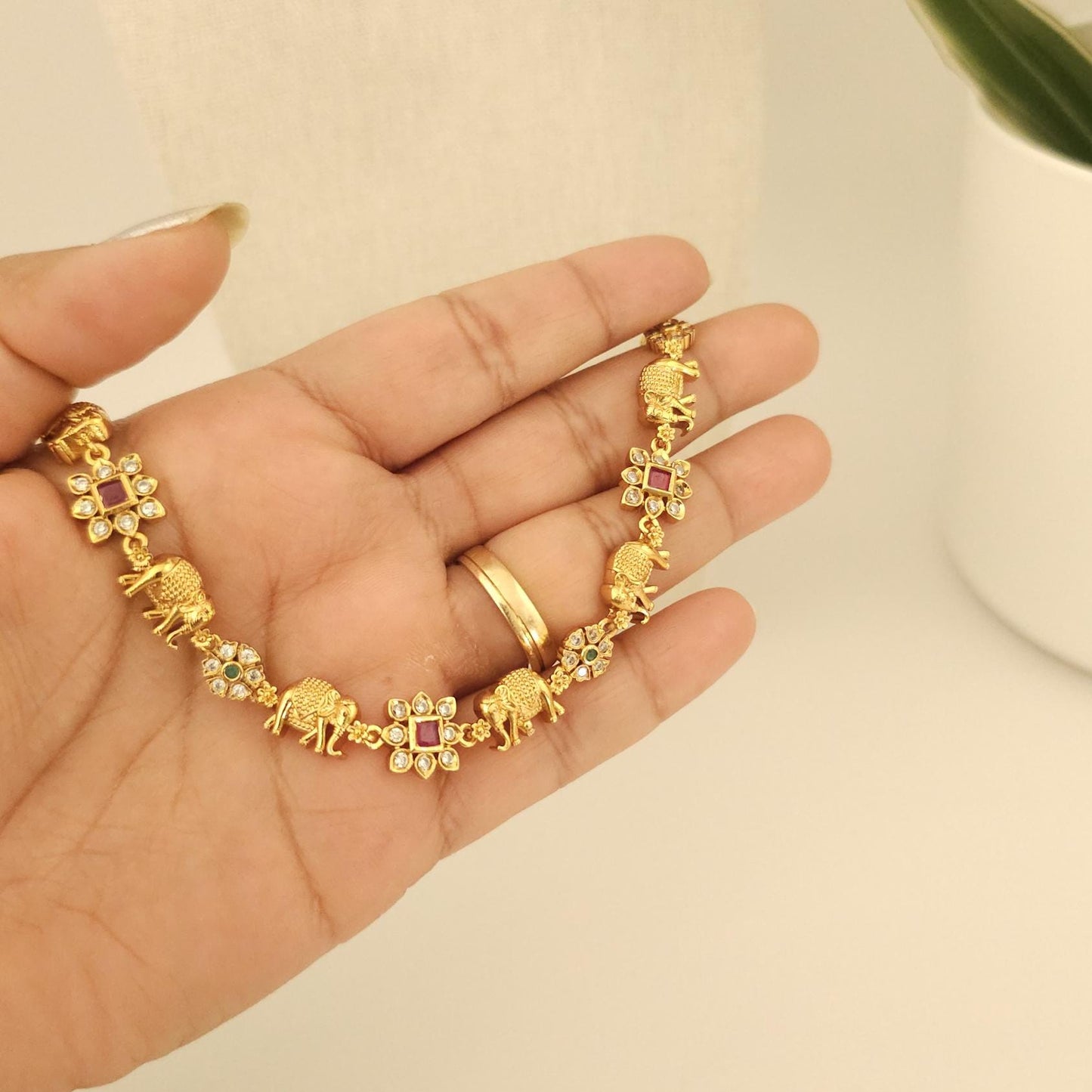 Royal Elephant Motif Necklace Set