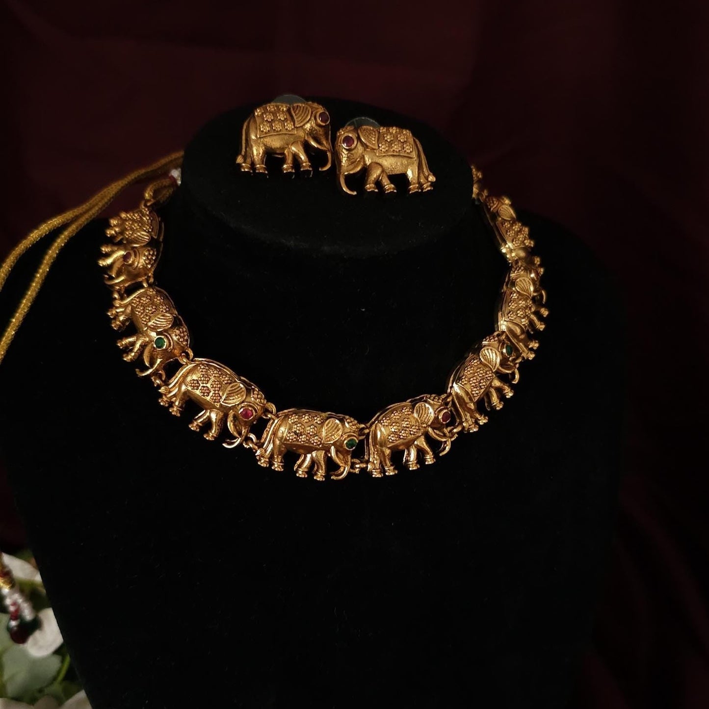 Royal Elephant Motif Temple Necklace Set