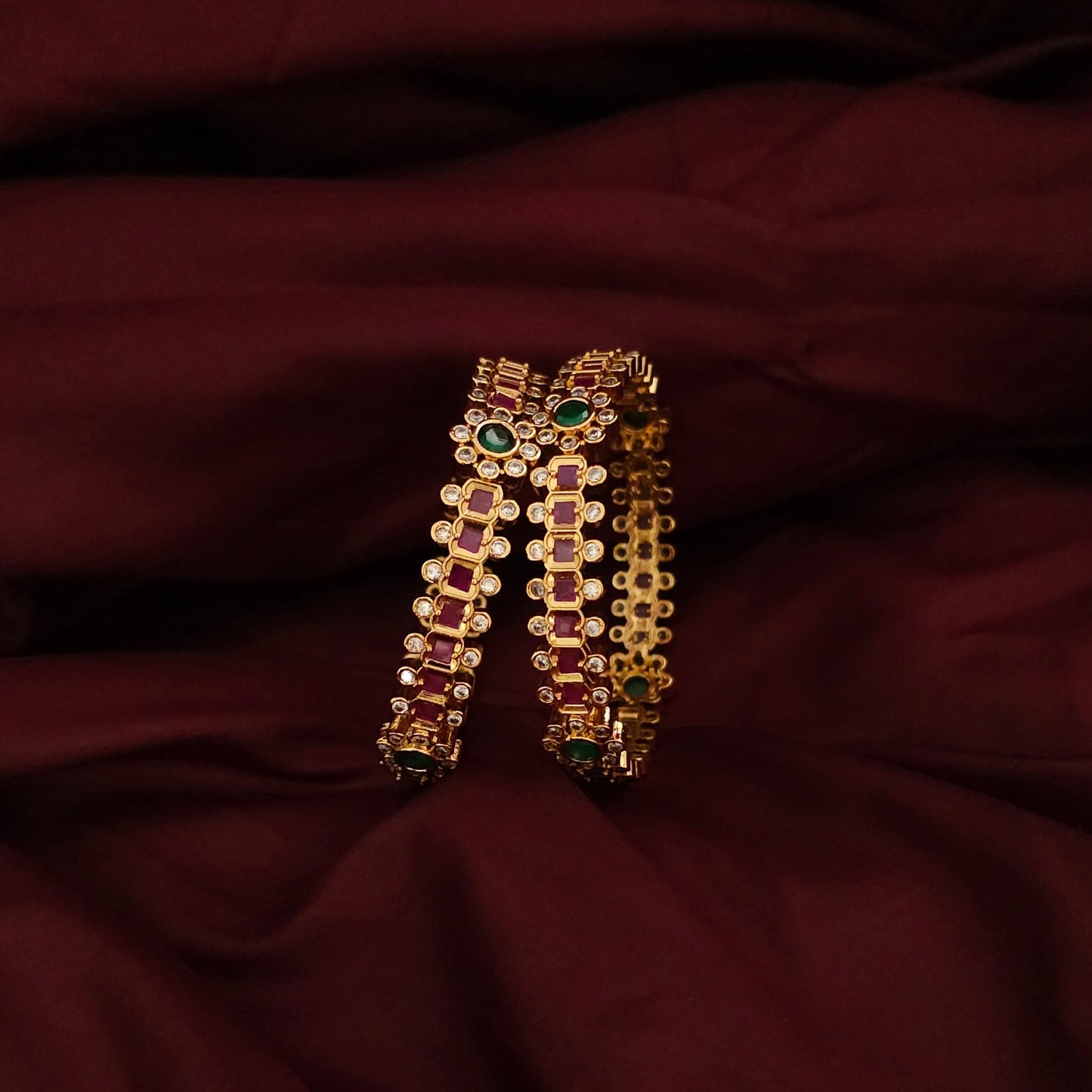 A Set of 2 Heritage Red and Green Kemp stone Bangles