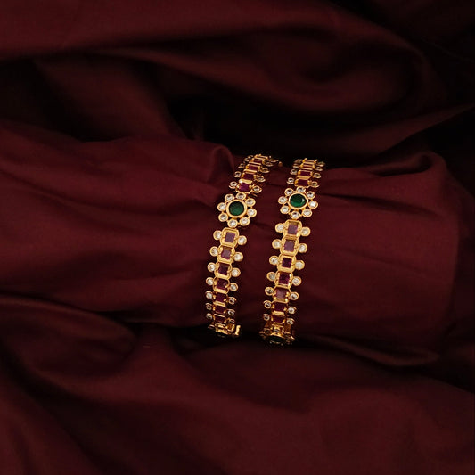 A Set of 2 Heritage Red and Green Kemp stone Bangles