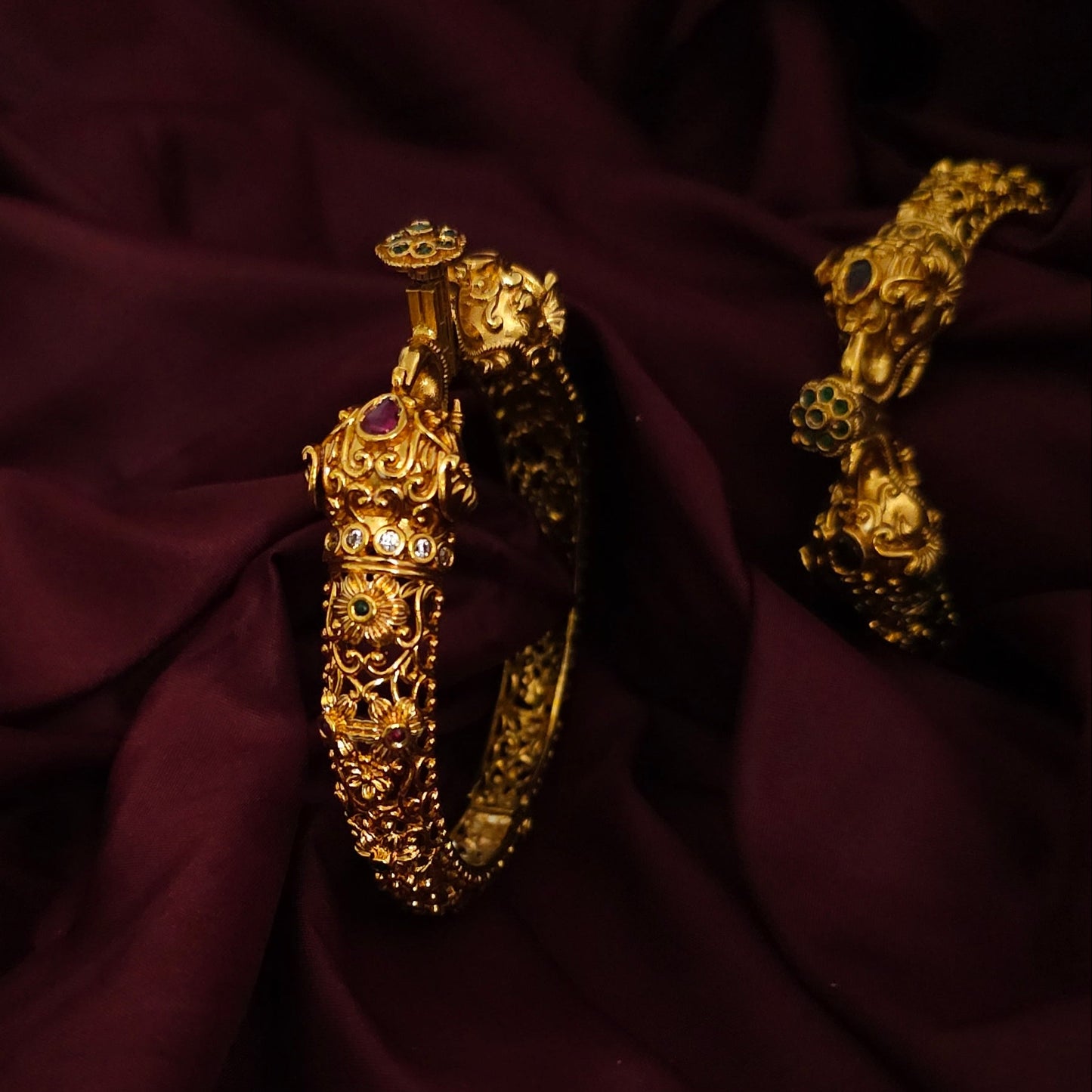 Antique Gold Elephant Motif Temple Kada with Screw Closure