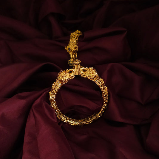 Antique Gold Elephant Motif Temple Kada with Screw Closure