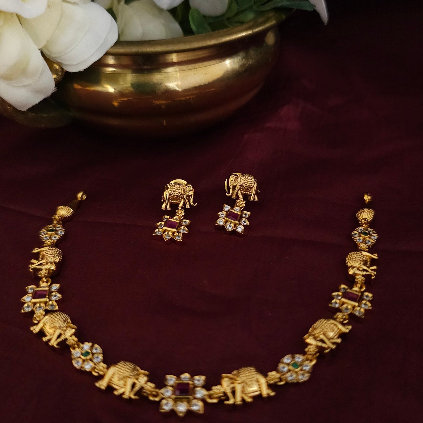 Royal Elephant Motif Necklace Set