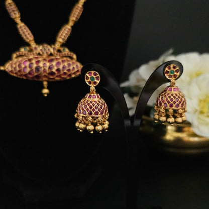 Heritage Kemp Stone Necklace Set