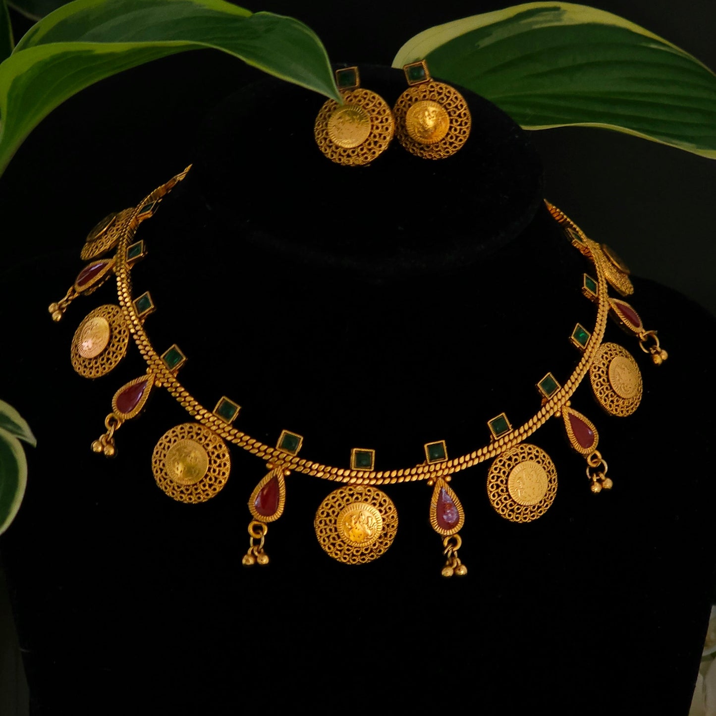 Vaibhavam Kerala Coin Necklace Set