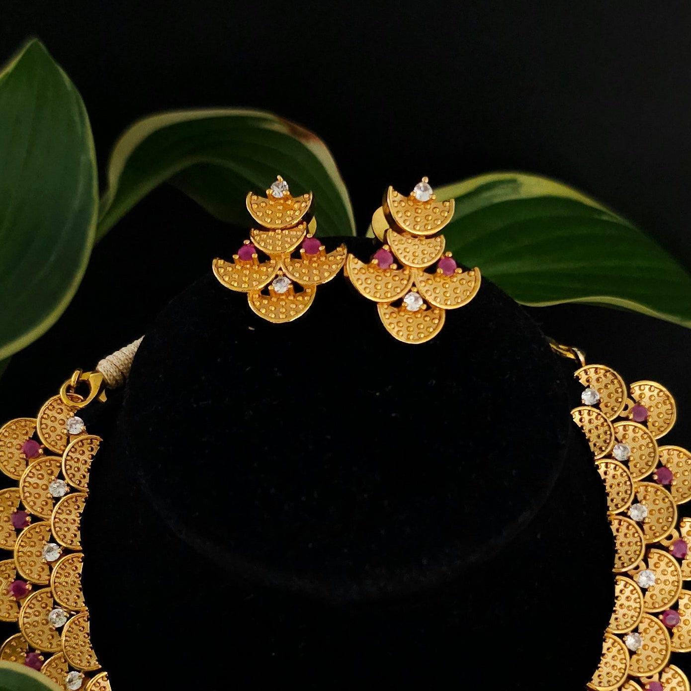 Celestial Scallop AD Necklace Set