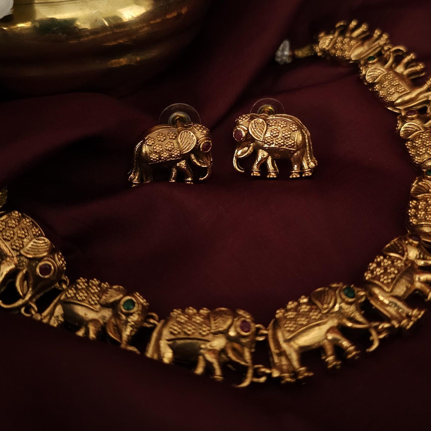 Royal Elephant Motif Temple Necklace Set